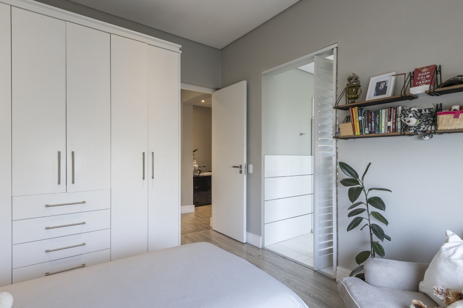 5 Bedroom Property for Sale in Meerhof Estat Western Cape